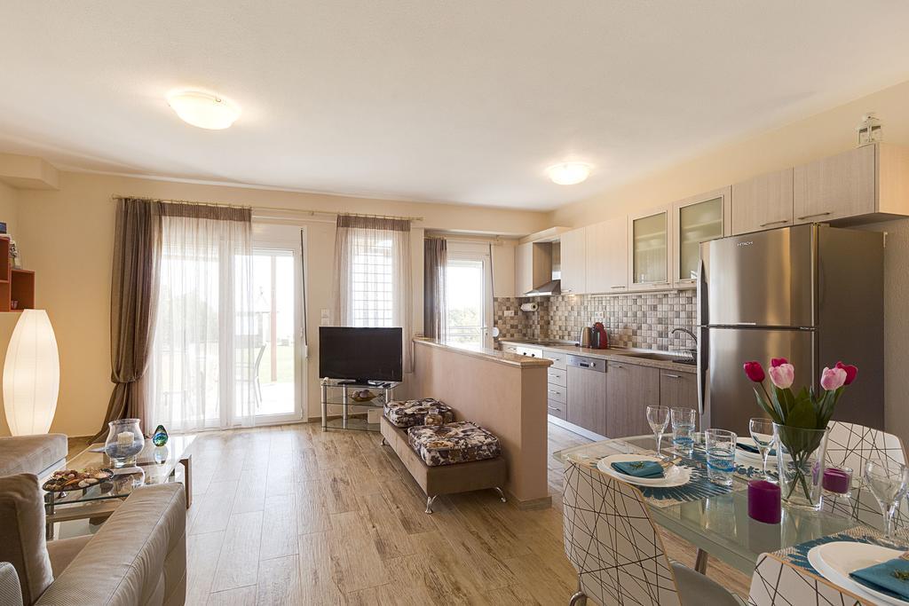 Villa Nefeli - Akti Salonikiou A Áyios Nikólaos Exterior foto