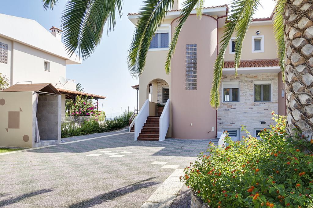 Villa Nefeli - Akti Salonikiou A Áyios Nikólaos Exterior foto